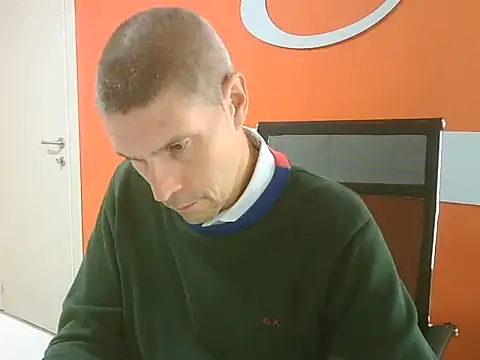 max79ve31 online show from October 10, 12:32 pm