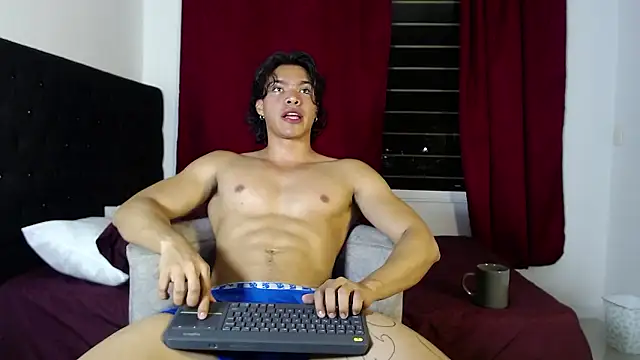 adriel escalante online show from January 7, 3:22 am