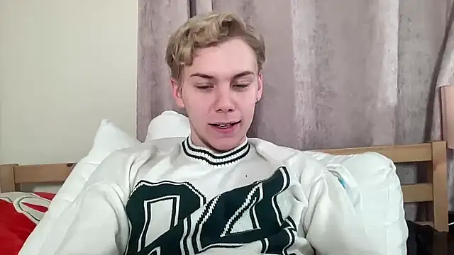 scottishtwink01 online show from October 16, 10:29 pm