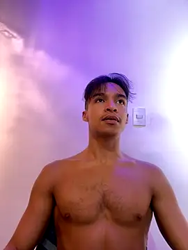 MrHilton online show from September 21, 2:12 am