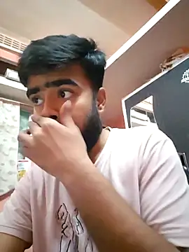 soniriyaa010101 online show from December 17, 3:30 pm