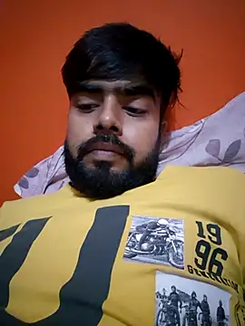 soniriyaa010101 online show from October 18, 7:30 pm