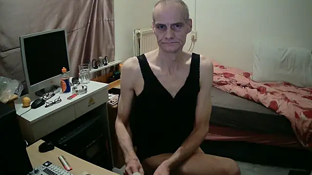 hobybobbi online show from December 4, 7:26 am