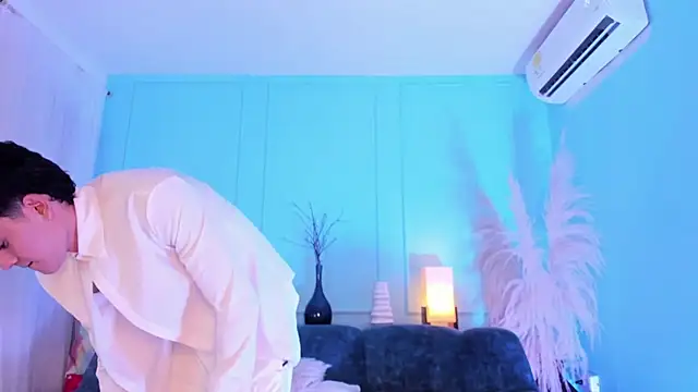 SandroVeyra online show from November 8, 3:21 am