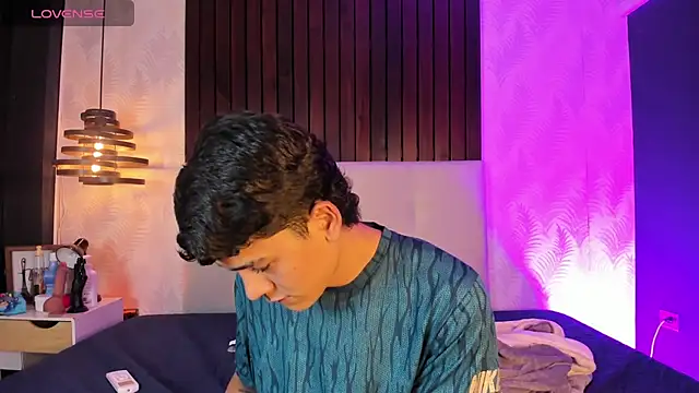 SandroVeyra online show from January 16, 11:35 am