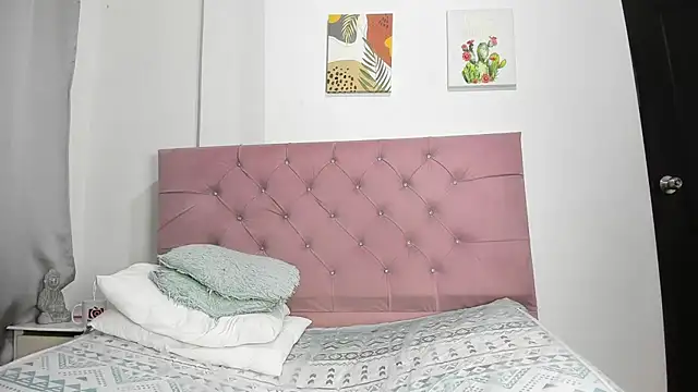 EthanBlackwoodd online show from April 22, 6:19 am