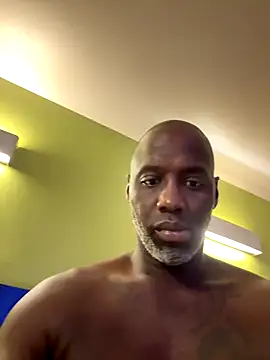 Snapshot of 1HOEBOSS chatting on September 13, 10:22 pm 1HOEBOSS online show from September 13, 10:22 pm