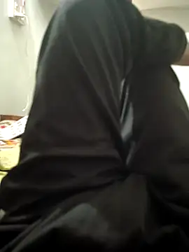 bold guy 1234 online show from March 5, 6:09 am