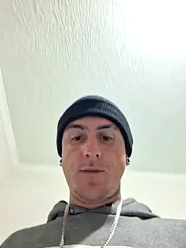 Snapshot of Bottz777 chatting on November 2, 12:26 am Bottz777 online show from November 2, 12:26 am