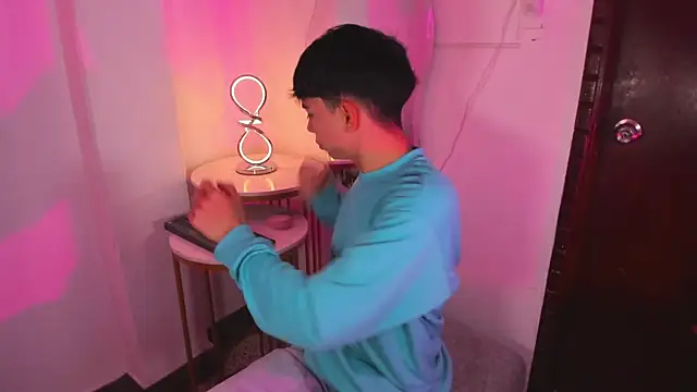 Peter chase online show from November 7, 6:00 pm