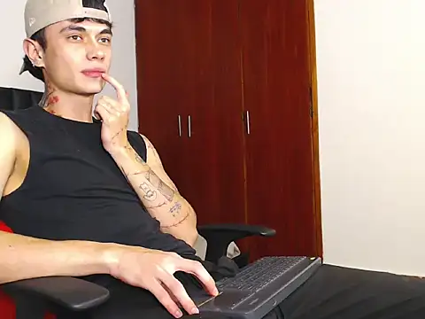 Snapshot of jaico_santos chatting on October 21, 11:07 pm jaico santos online show from October 21, 11:07 pm