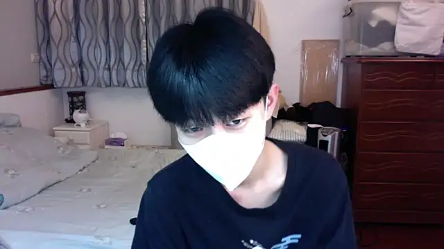 kai101010 online show from December 19, 2:36 pm