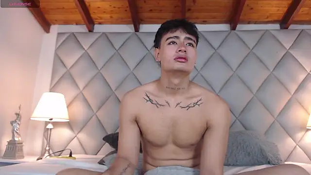 Clement Reyes online show from October 11, 1:26 pm