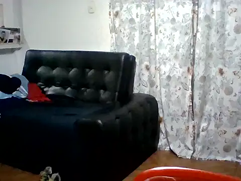 XavierFox1 online show from September 25, 3:38 am