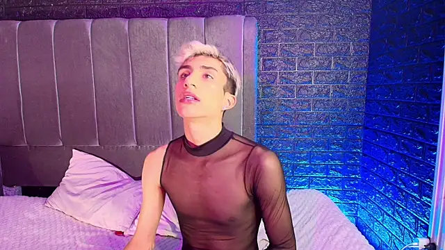 Erick Velveth online show from November 18, 4:49 am