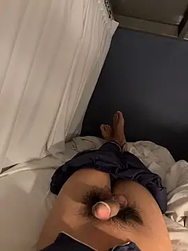 leeyoung  online show from November 4, 5:14 pm