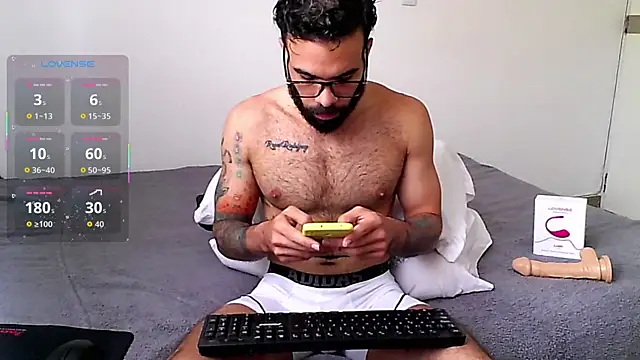 htrebor87 online show from October 21, 4:10 pm