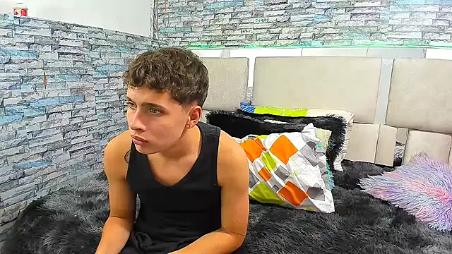 Julian wolf18 online show from September 25, 3:00 pm