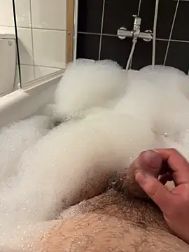 Felix839 online show from April 8, 8:39 pm