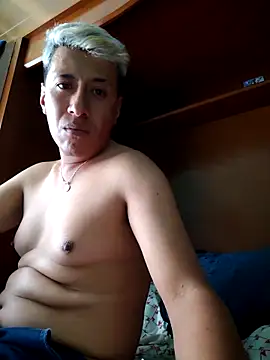 Carlos27hot online show from February 5, 10:06 pm