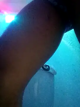 HungHangup online show from October 23, 8:45 pm