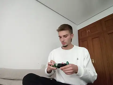 jorgeereyy online show from October 21, 3:26 pm