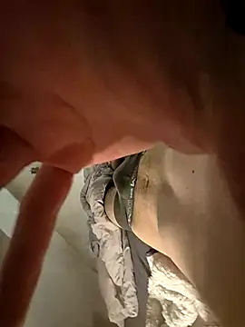 Snapshot of Mrmbw chatting on October 6, 10:03 pm Mrmbw online show from October 6, 10:03 pm