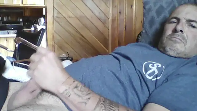 Snapshot of dan691000 chatting on October 14, 7:10 pm dan691000 online show from October 14, 7:10 pm