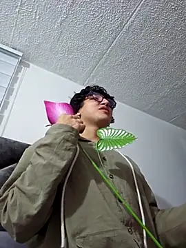 -BlueOpal- online show from April 6, 12:29 am