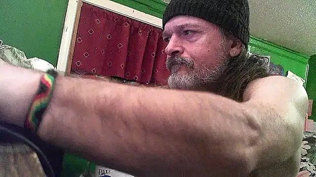 HippieDad333 online show from April 28, 3:22 am