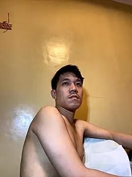 Snapshot of asian_guy_69 chatting on October 21, 4:10 pm asian guy 69 online show from October 21, 4:10 pm