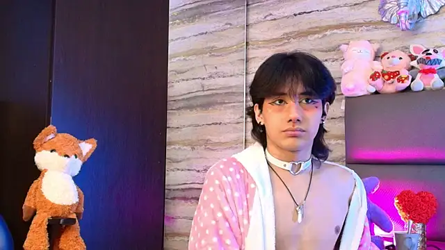 Lovers 21 online show from March 13, 4:42 am