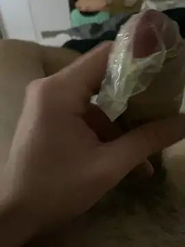 Snapshot of cutebear00 chatting on October 17, 10:14 pm cutebear00 online show from October 17, 10:14 pm