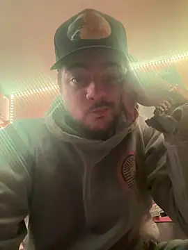 latenightguy online show from February 25, 12:55 am