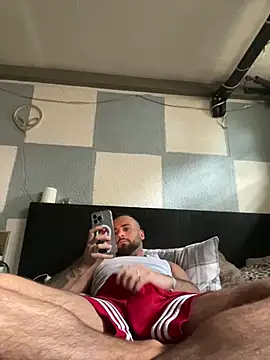 juan03065 online show from June 8, 11:11 am
