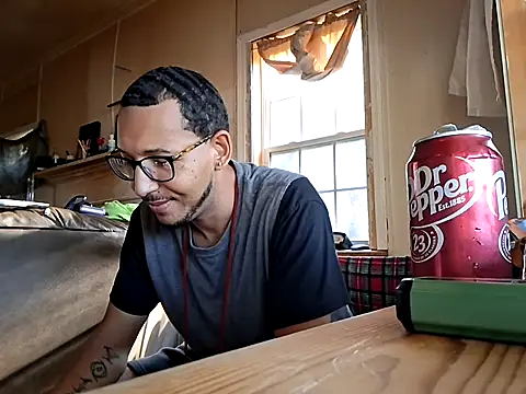 ThrowedWorldWide online show from November 24, 2:18 pm