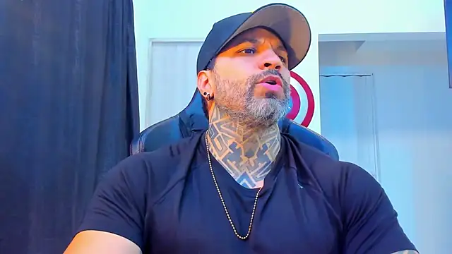 JoshRigby online show from February 1, 9:24 pm