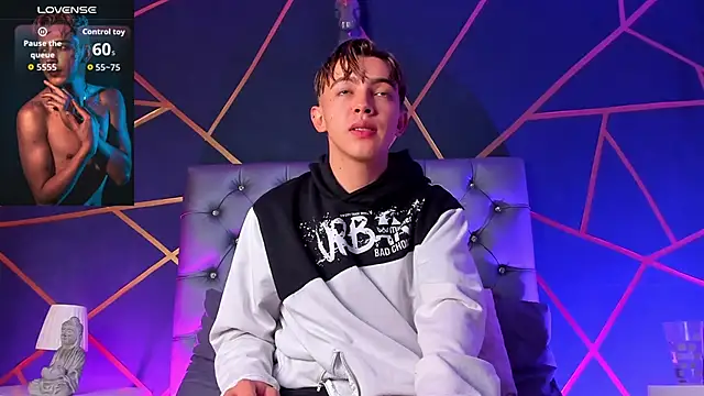 Lian Miller1  online show from April 16, 12:38 pm