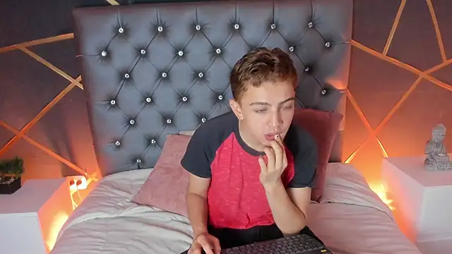 Lian Miller1  online show from October 7, 1:15 pm