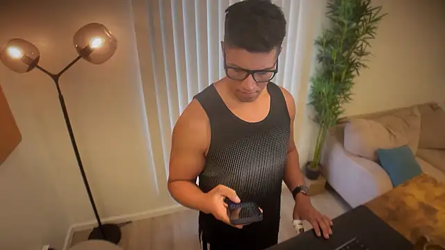 austinfxxx online show from October 23, 7:06 pm