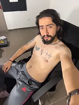 maximusdominus26 online show from March 10, 5:24 am