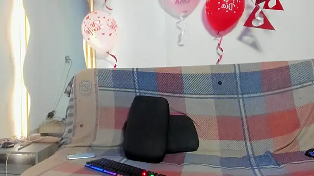 luxuryheaven 8 online show from February 17, 9:35 pm