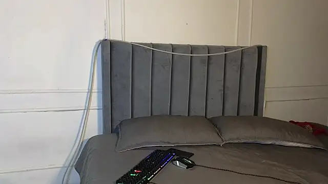 luxuryheaven 8 online show from October 31, 5:09 am