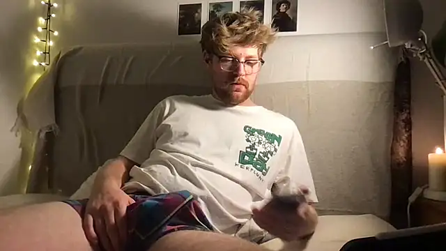 Angus80085 online show from November 13, 9:41 pm