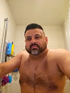 Roddog18 online show from December 20, 7:26 am