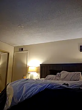 Roddog18 online show from October 5, 7:45 am