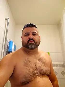 Roddog18 online show from October 8, 4:50 am