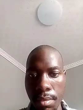 biGgslong01 online show from March 28, 8:25 am