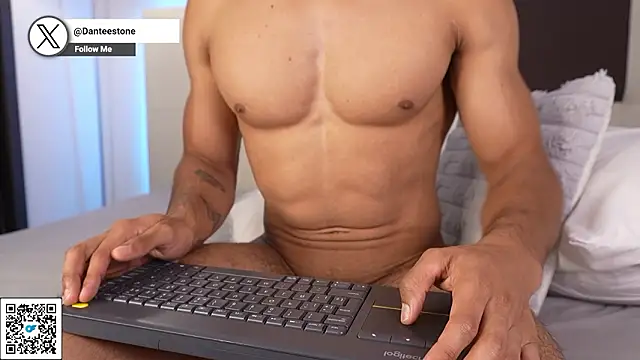 DanteeStone online show from January 31, 7:11 pm