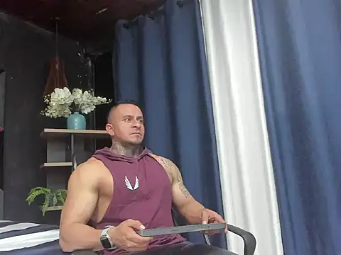 ZEUS-KING online show from October 2, 3:32 am